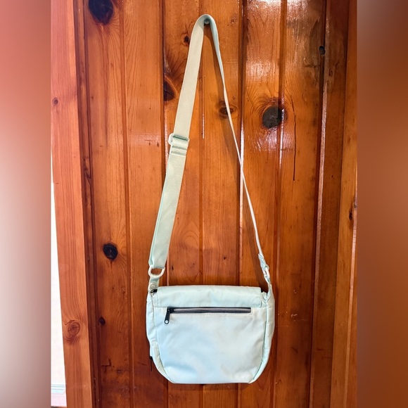 L.L bean light teal Crossbody‎ Bag - Picture 2 of 8